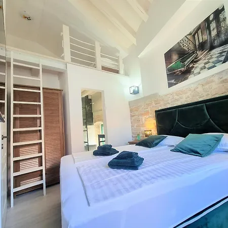 Elena בית נופש