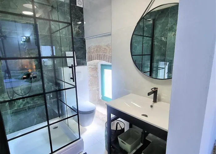 Elena בית נופש